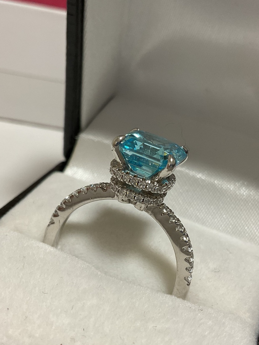 Elegant Sterling Silver S925 Blue Stone Statement Ring size 8 - Picture 7 of 7